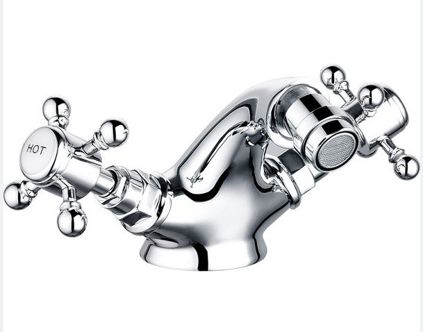 Brass Double Handle Chrome Finish Bidet Tap with Ceramic Valve T8033